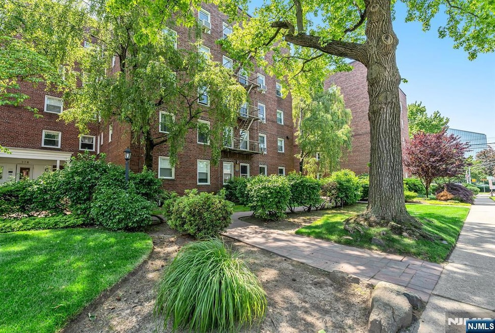 For Sale $274,900