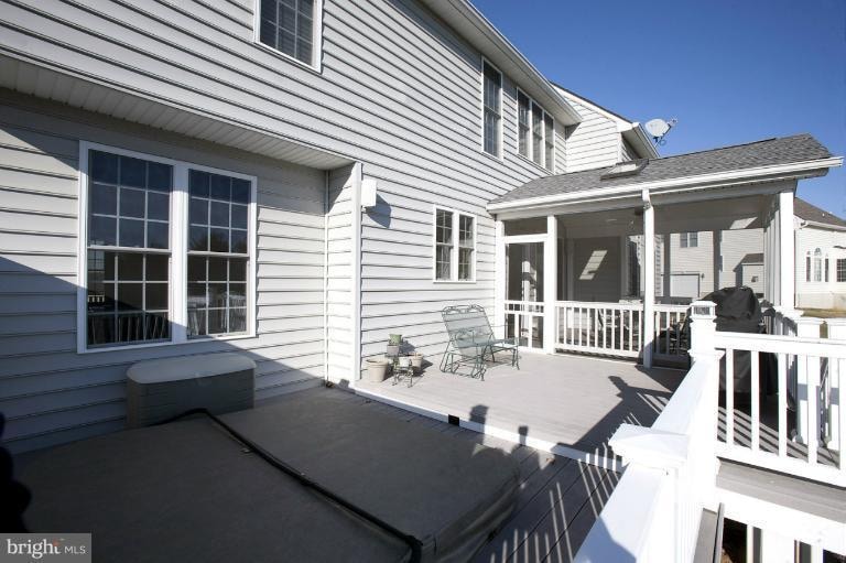 2055 Annie Ct, Sykesville, MD 21784 - photo 1