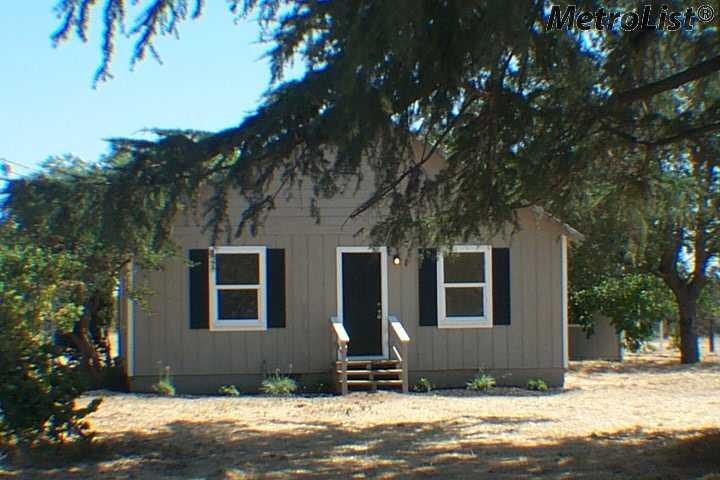 24520 N Elliott Rd, Acampo, CA 95220 - photo 1
