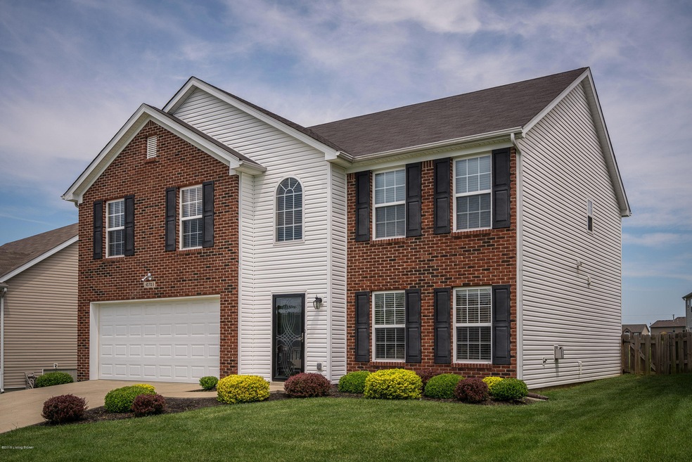 10703 Evanwood Dr, Louisville, KY 40228 - photo 1