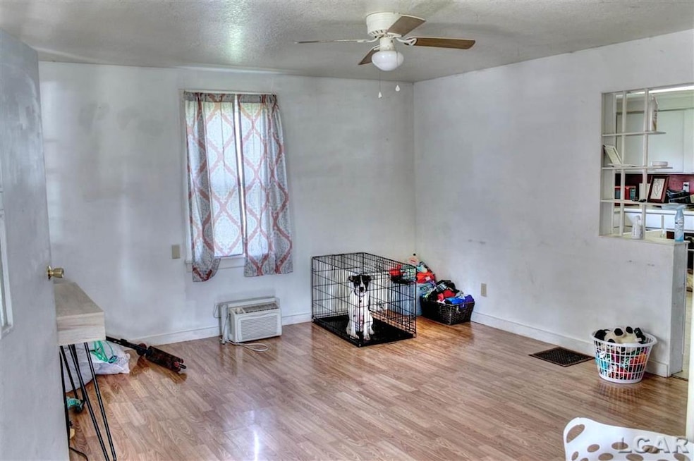 643 Tabor St, Adrian, MI 49221 - photo 1