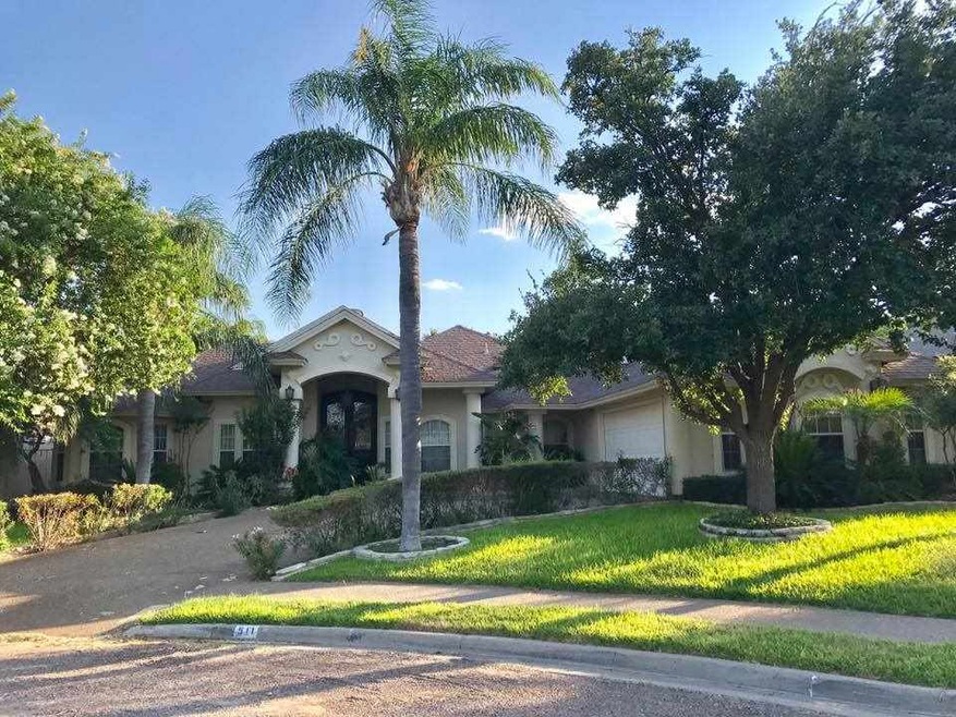 511 Nightingale Bend, Laredo, TX 78045 - photo 1