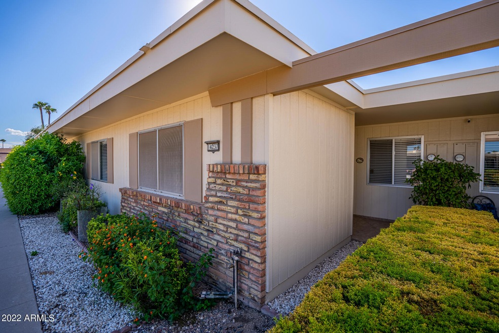 14237 N Palm Ridge Dr W, Sun City, AZ 85351 - photo 1
