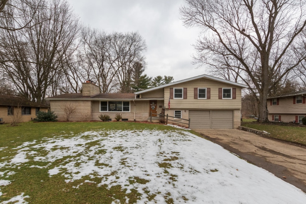 819 Thomas Street-1