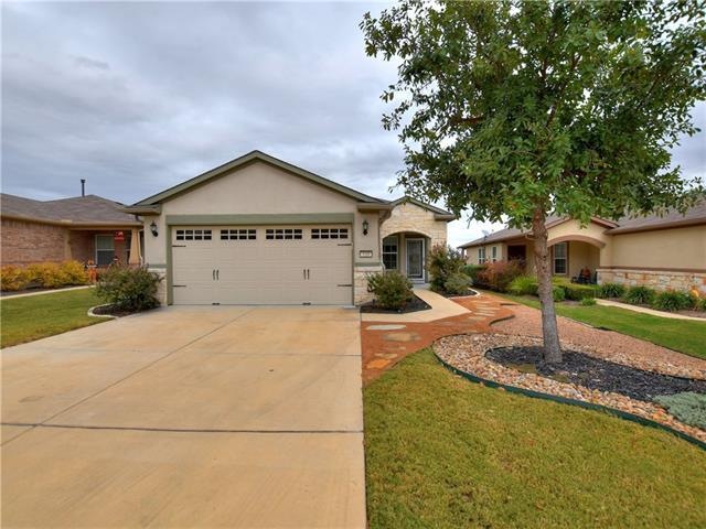 Lovely Pine Spring Model home in Sun City!! Very nicely landscaped, low maintenance yard!!!