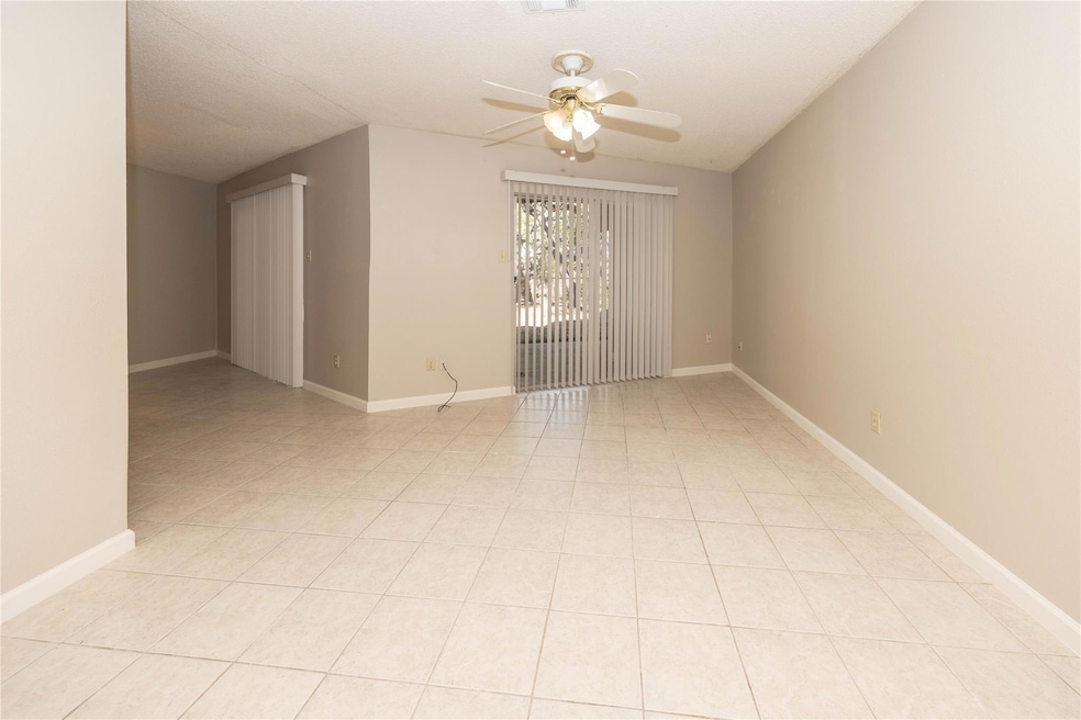 For Rent $1,275/month