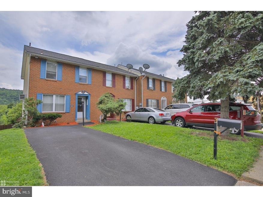 308 E Mosser St, Allentown, PA 18109 - photo 1