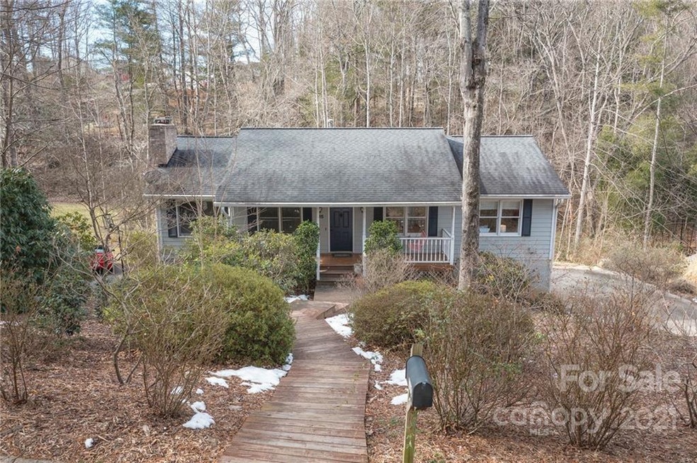 115 Forest Lake Dr, Asheville, NC 28803 - photo 1