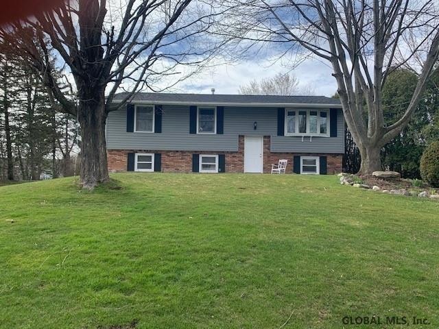 134 Horstman Dr, Schenectady, NY 12302 - photo 1