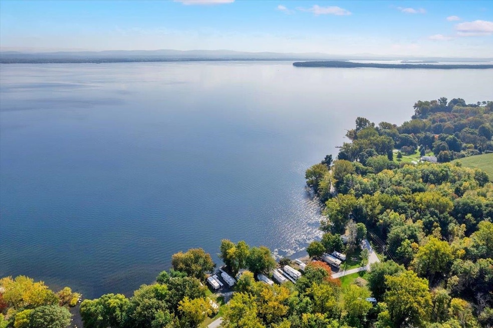 For Sale $850,000 • Co-Listing Agent