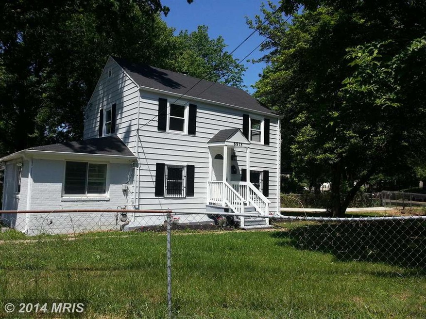 6915 Hawthorne St, Hyattsville, MD 20785 - photo 1