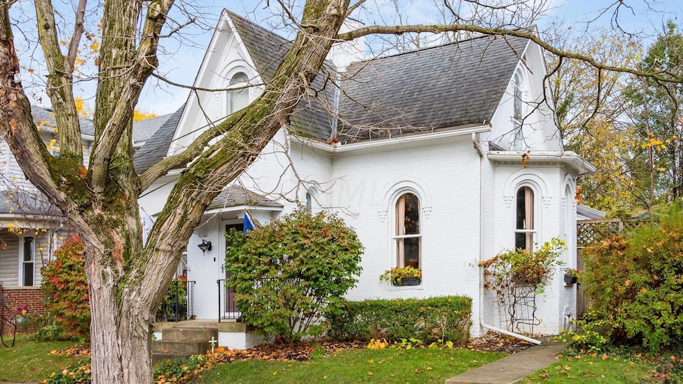 427 E Chestnut St, Lancaster, OH 43130 - photo 1