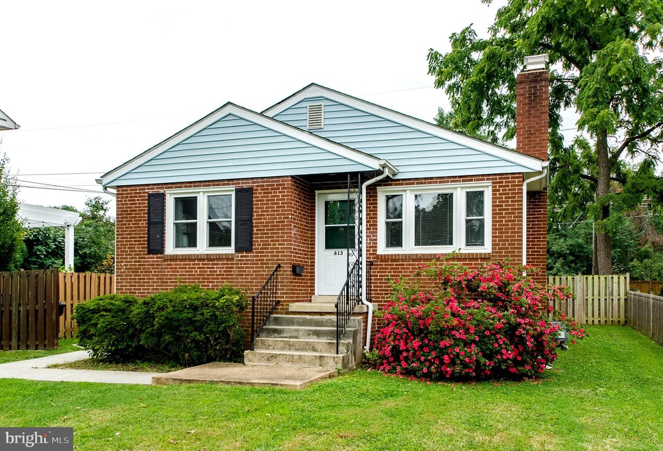 613 Lincoln Ave, Falls Church, VA 22046 - photo 1