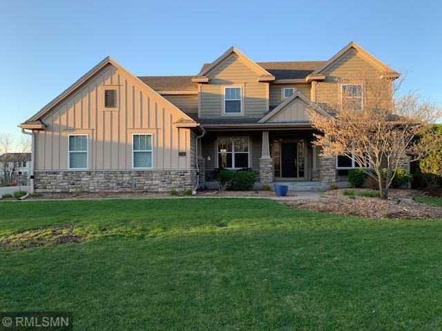 Great curb appeal on a private cul-de-sac