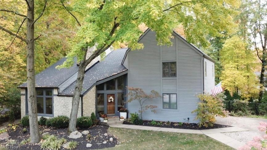 Stone & Cedar mid century modern colonial