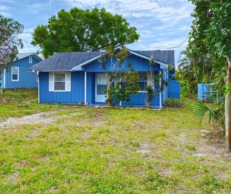 329 15th St SW, Vero Beach, FL 32962