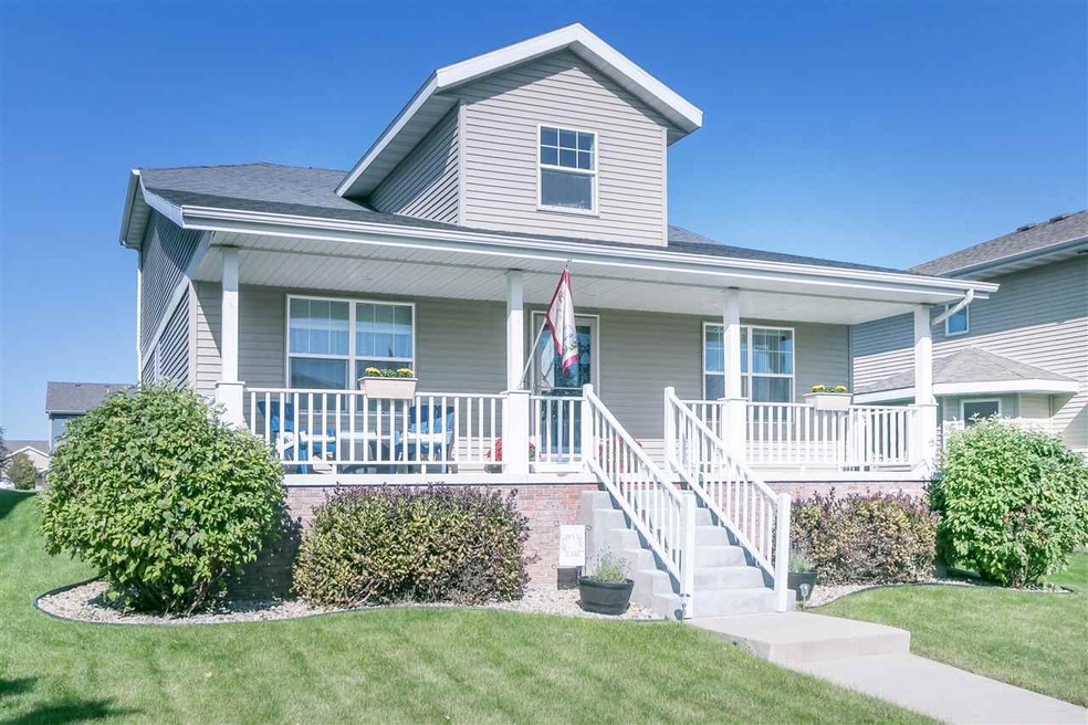 5208 Teaberry Ln, Fitchburg, WI 53711 - photo 1