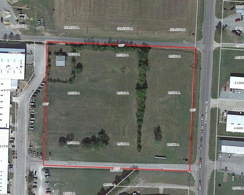 2537 N Center St, Bonham, TX 75418 - photo 1