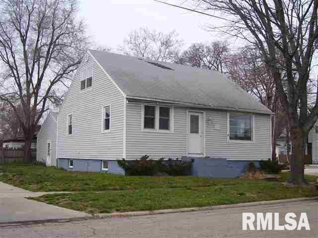 419 S Mclean St, Lincoln, IL 62656 - photo 1