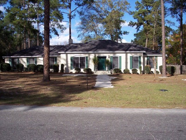 807 Andrew St, Douglas, GA 31533 - photo 1