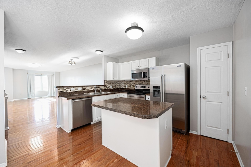 For Rent $2,300/month