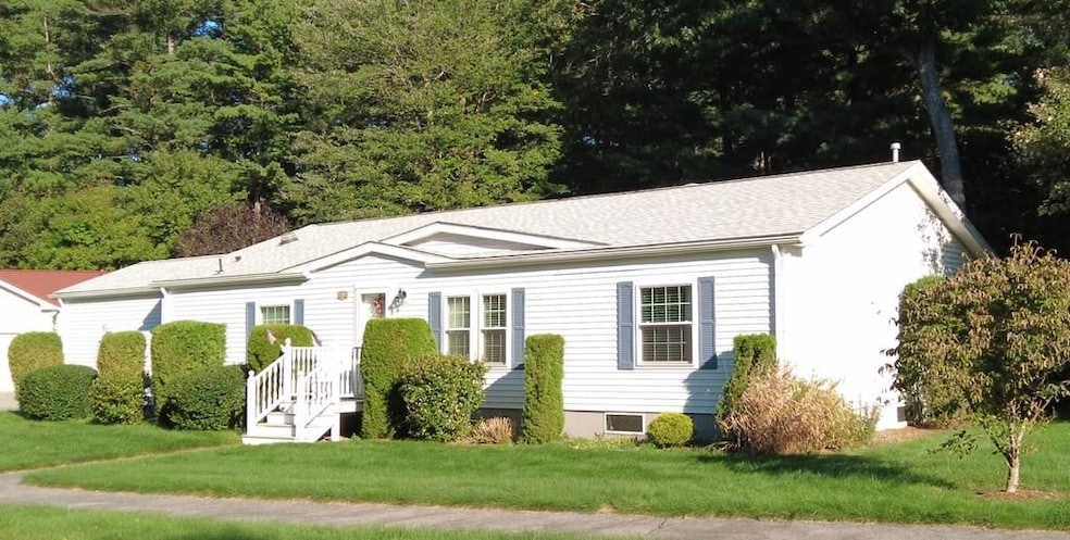 1202 Oak Point Dr, Middleborough, MA 02346 - photo 1