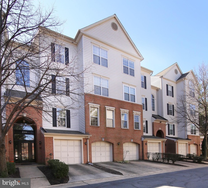 2331 Henshaw Place unit 101, Alexandria, VA 22311 - photo 1