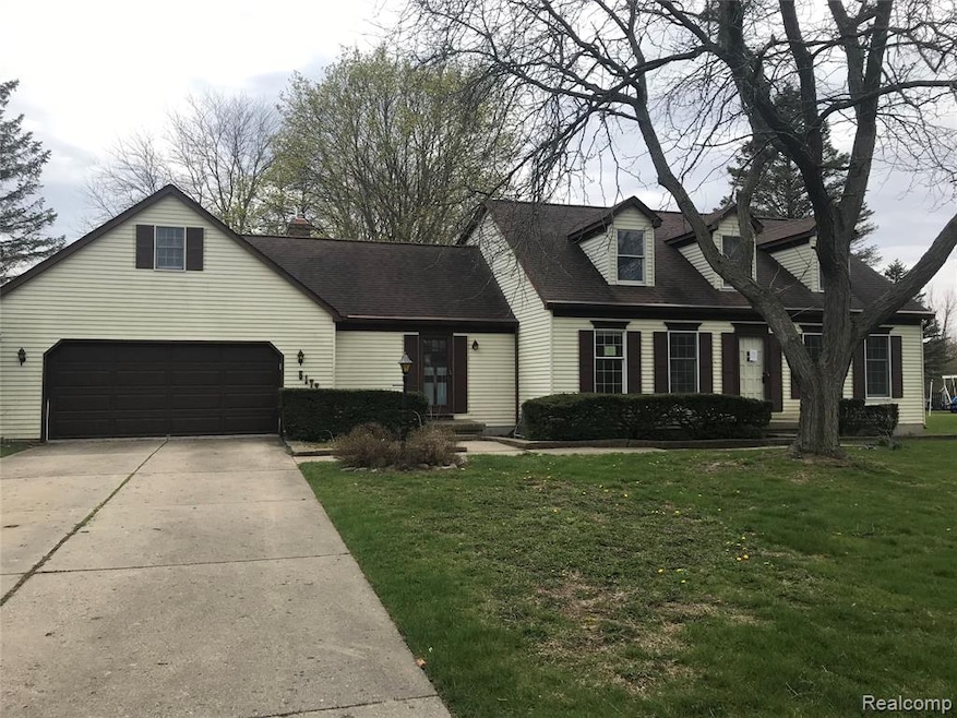 5177 Squire Hill Dr, Flint, MI 48532 - photo 1