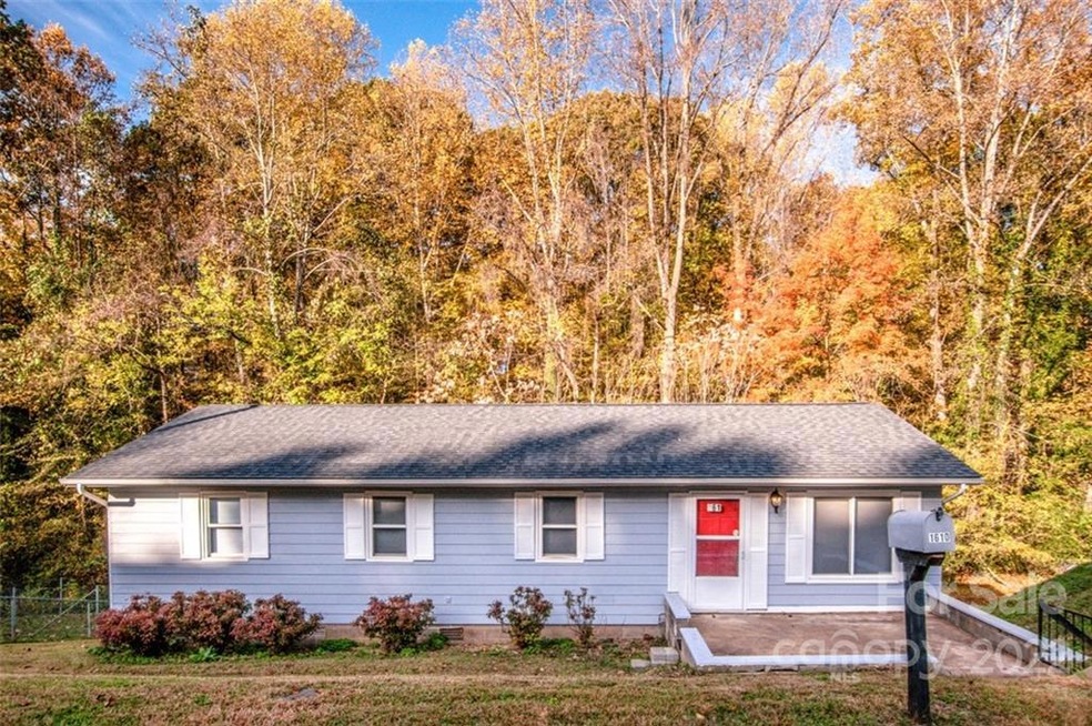 1610 3rd St, Statesville, NC 28677 - photo 1