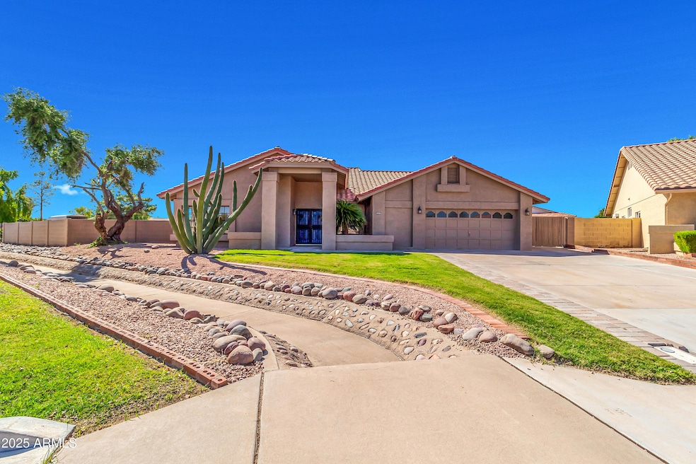 Under Contract $725,000