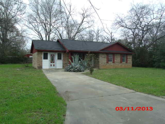 128 Furlow St, Camilla, GA 31730 - photo 1