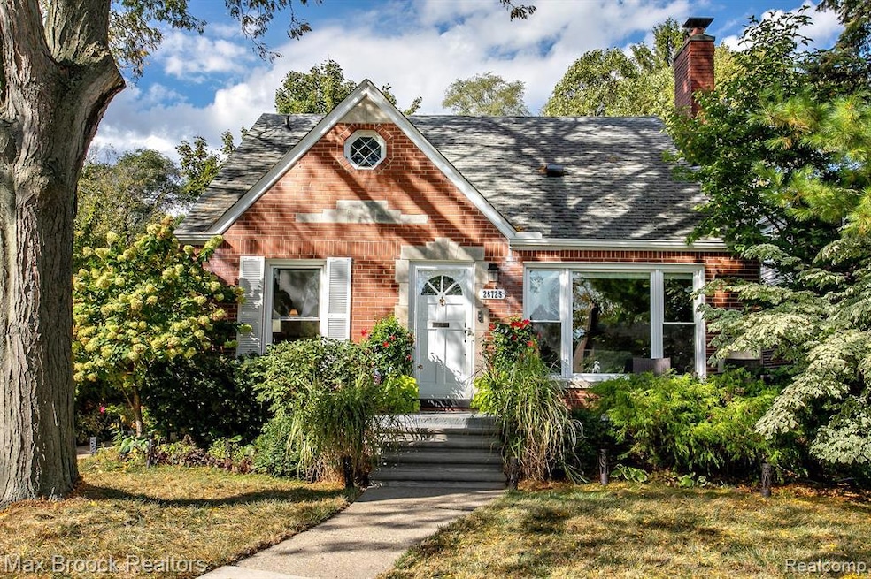 Sold $449,900 • Co-Listing Agent