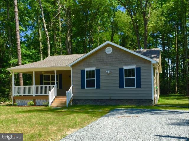 24 Nicholson Dr, Colonial Beach, VA 22443 - photo 1