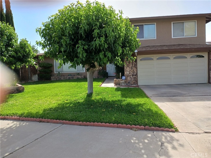 13800 Woodbine Dr, Victorville, CA 92395 - photo 1