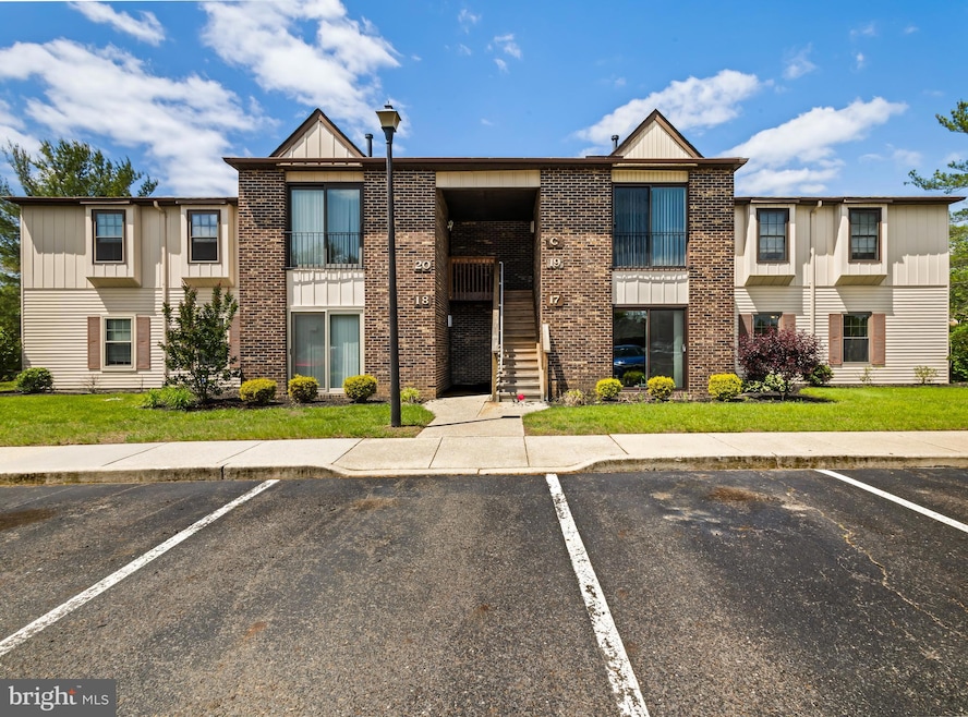17 Chelsea Ct unit C1, Sewell, NJ 08080 - photo 1