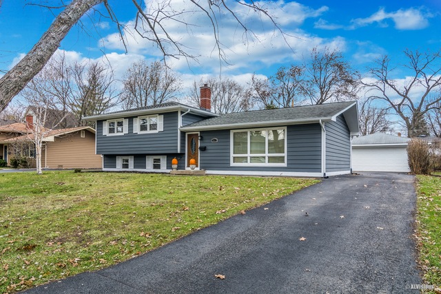 557 Cypress Dr, Naperville, IL 60540 - photo 1