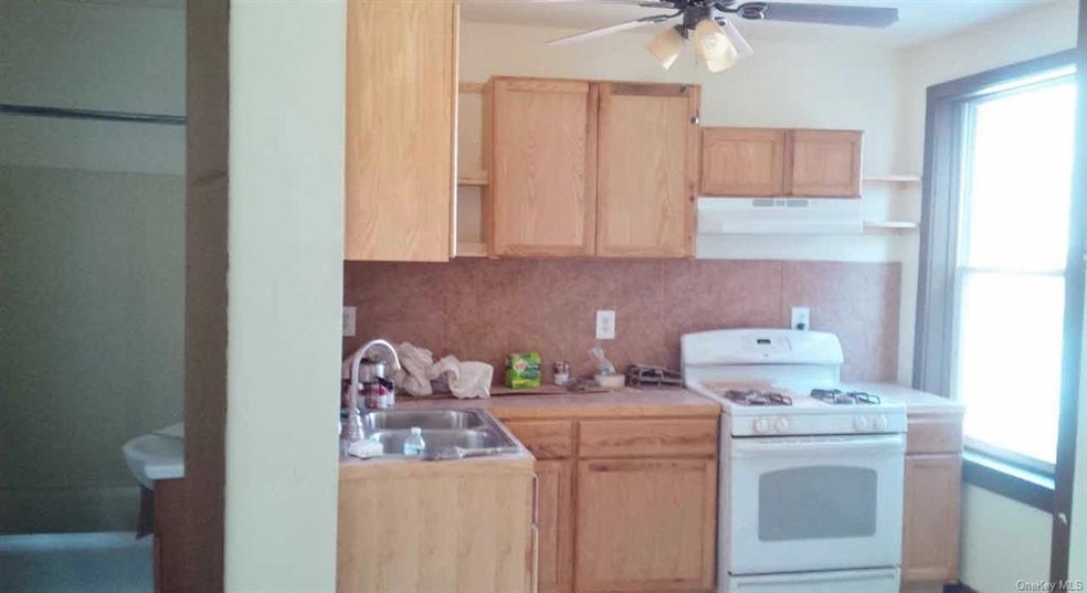 12 S Clinton St unit 2, Poughkeepsie, NY 12601 - photo 1