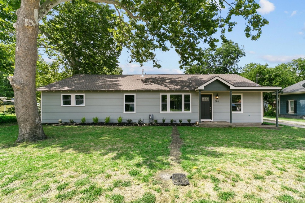 506 W Elm St, Celina, TX 75009 - photo 1