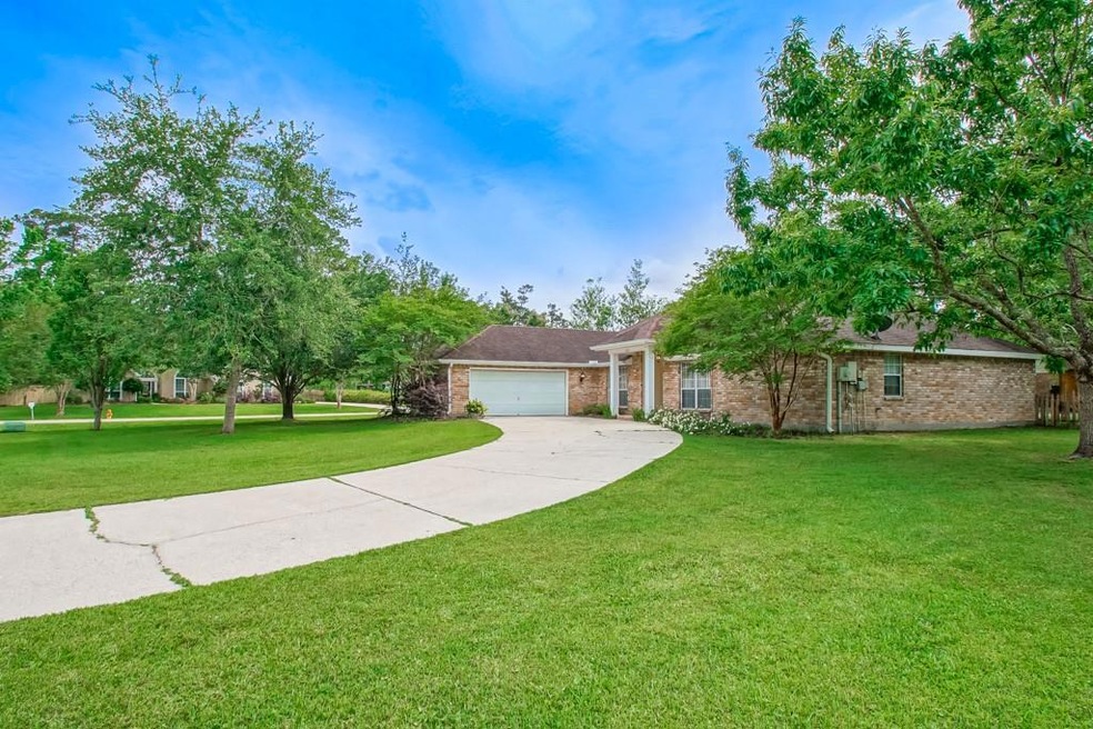 1201 Adele Cir, Slidell, LA 70461 - photo 1