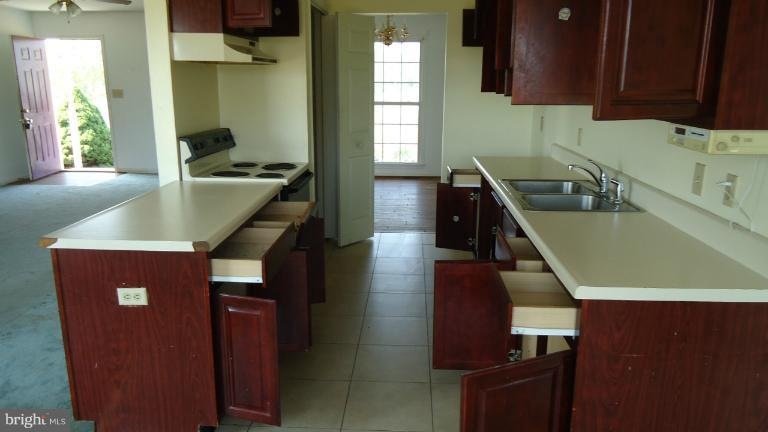 181 Evening Star Ln, Martinsburg, WV 25404 - photo 1