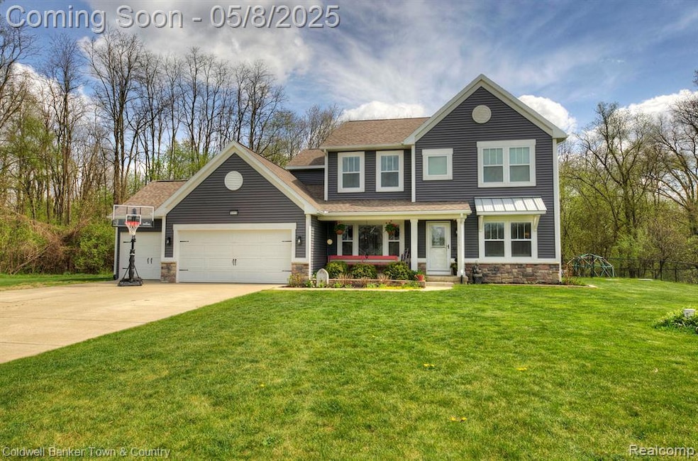 5515 Brilliant Cir, Howell, MI 48855 - photo 1