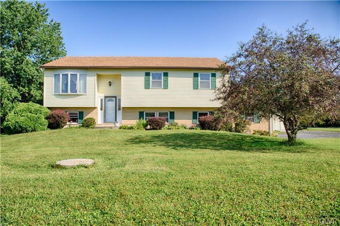 951 Copella Rd, Bath, PA 18014 - photo 1