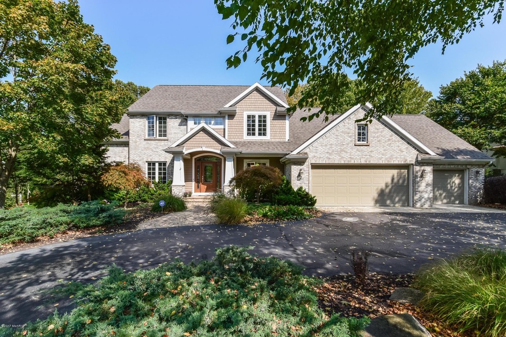 003-Front_View-4790393-medium
