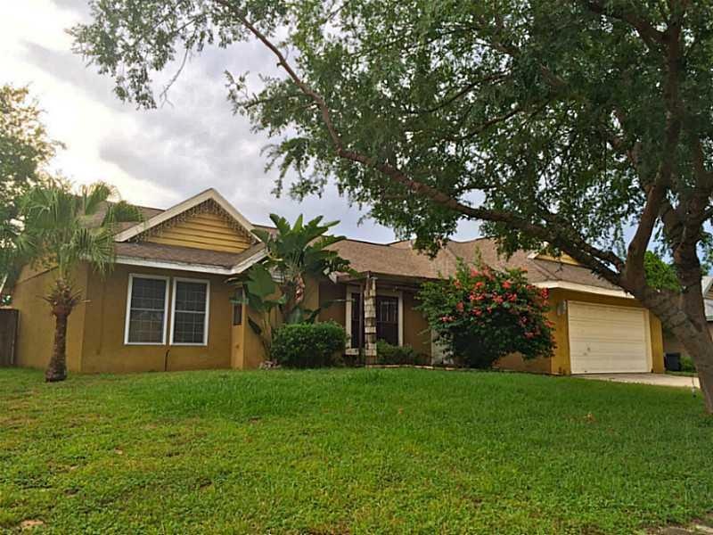 8000 Lesia Cir, Orlando, FL 32835 - photo 1