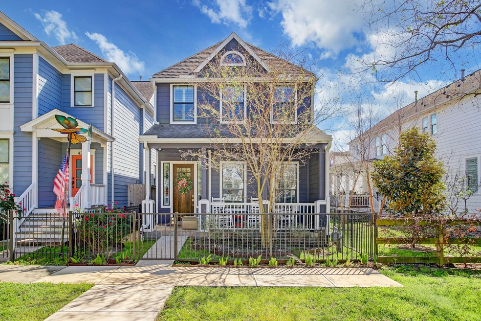 436 W 27th St, Houston, TX 77008 - photo 1