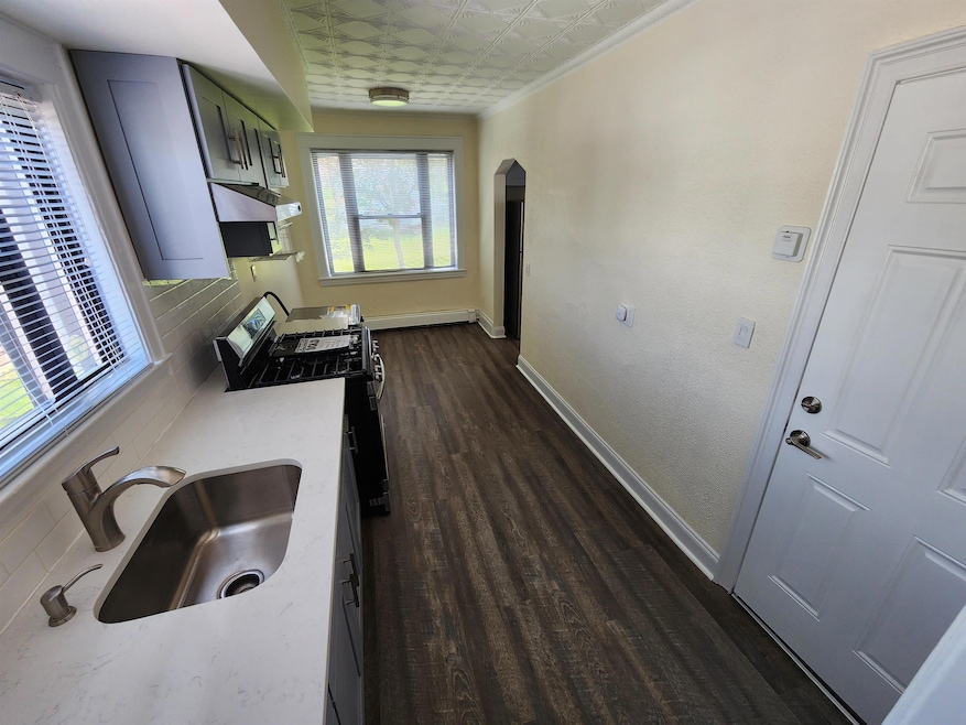 432 Broad Ave unit 2 Rear, Ridgefield, NJ 07657 - photo 1