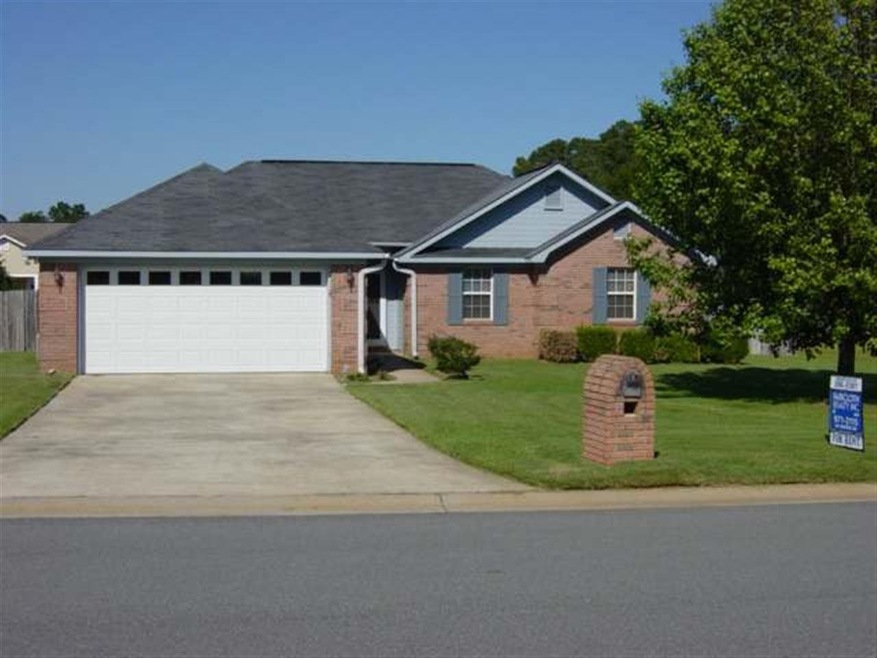 1206 Alderly Ln, Warner Robins, GA 31088 - photo 1