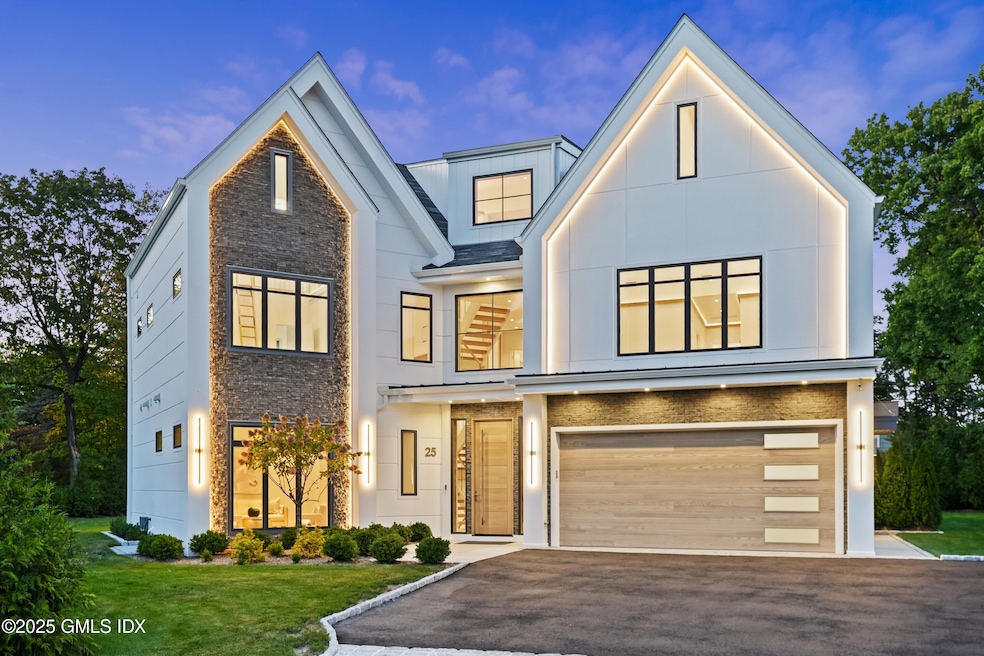 25 Dialstone Ln, Riverside, CT 06878 - photo 1