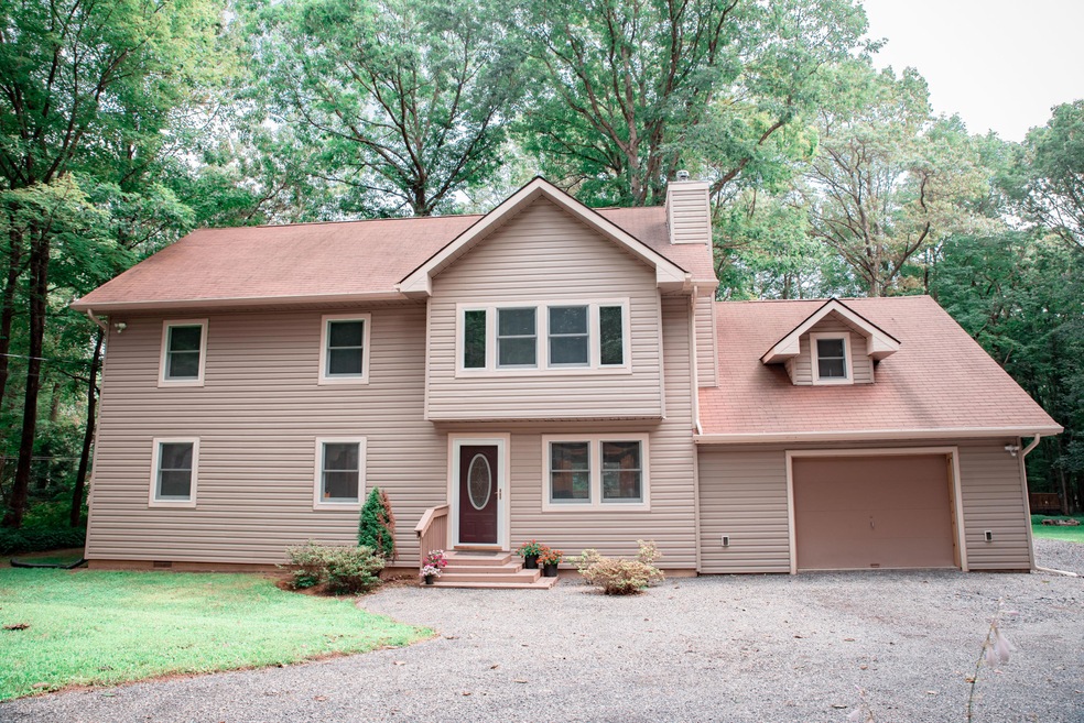 2131 Sassafras Ln, Kunkletown, PA 18058 - photo 1