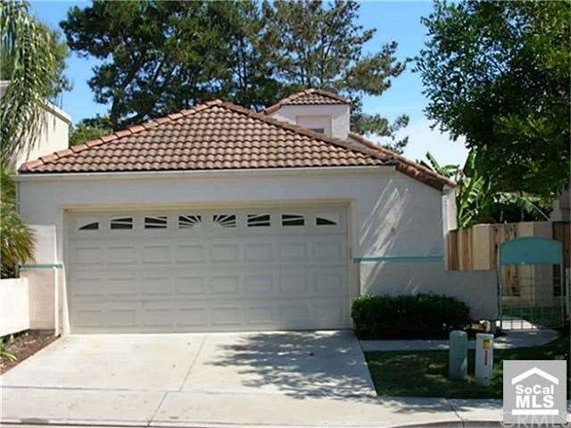 Front Elevation Detached Single Story Charmer!